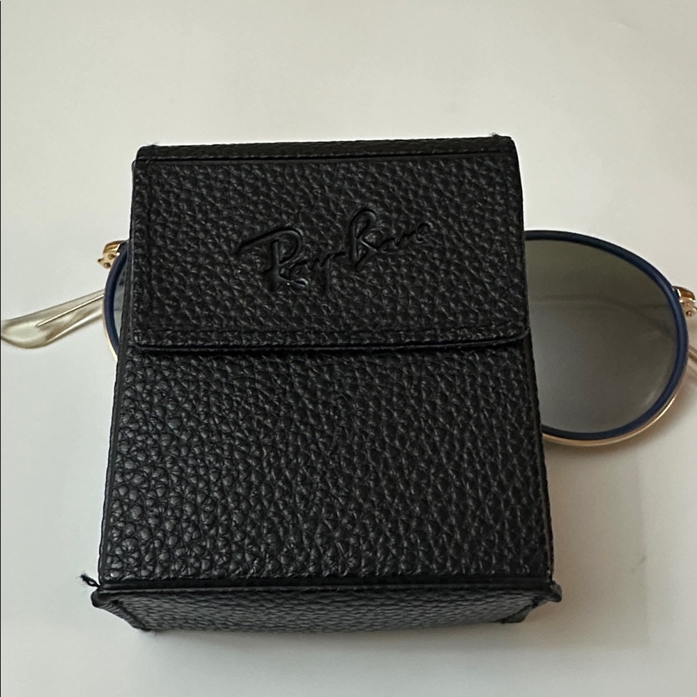 Ray-Ban Gold Frame Sunglasses with Blue Lenses - Picture 8 of 8